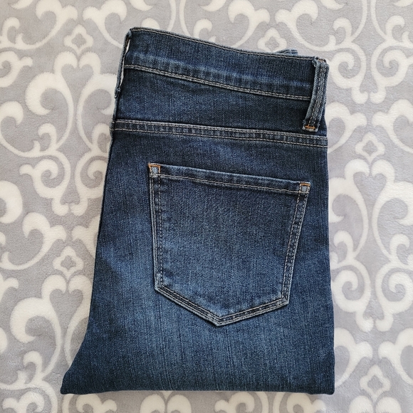 Forever 21 jeans, Dark denim, fading Skinny ripped Size 27, high-waisted - Picture 2 of 11